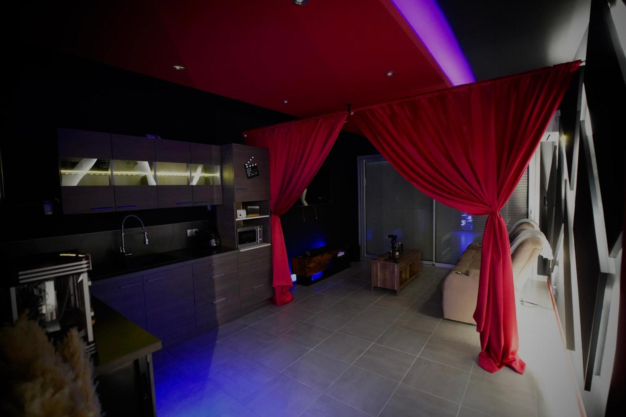 L Unique Cinema Room Grenoble Ngoại thất bức ảnh